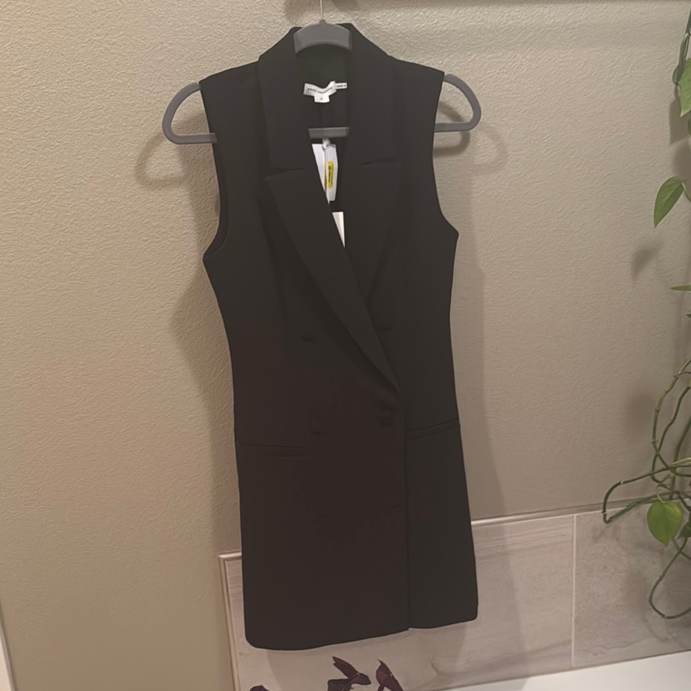Good American Black Sleeveless Blazer Dress